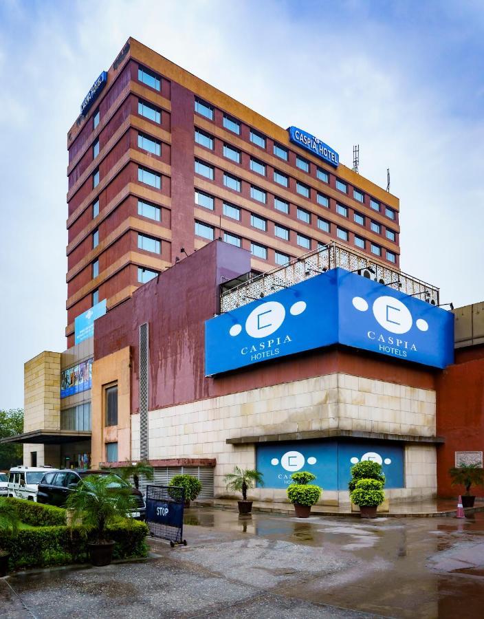Caspia Hotel New Delhi Экстерьер фото