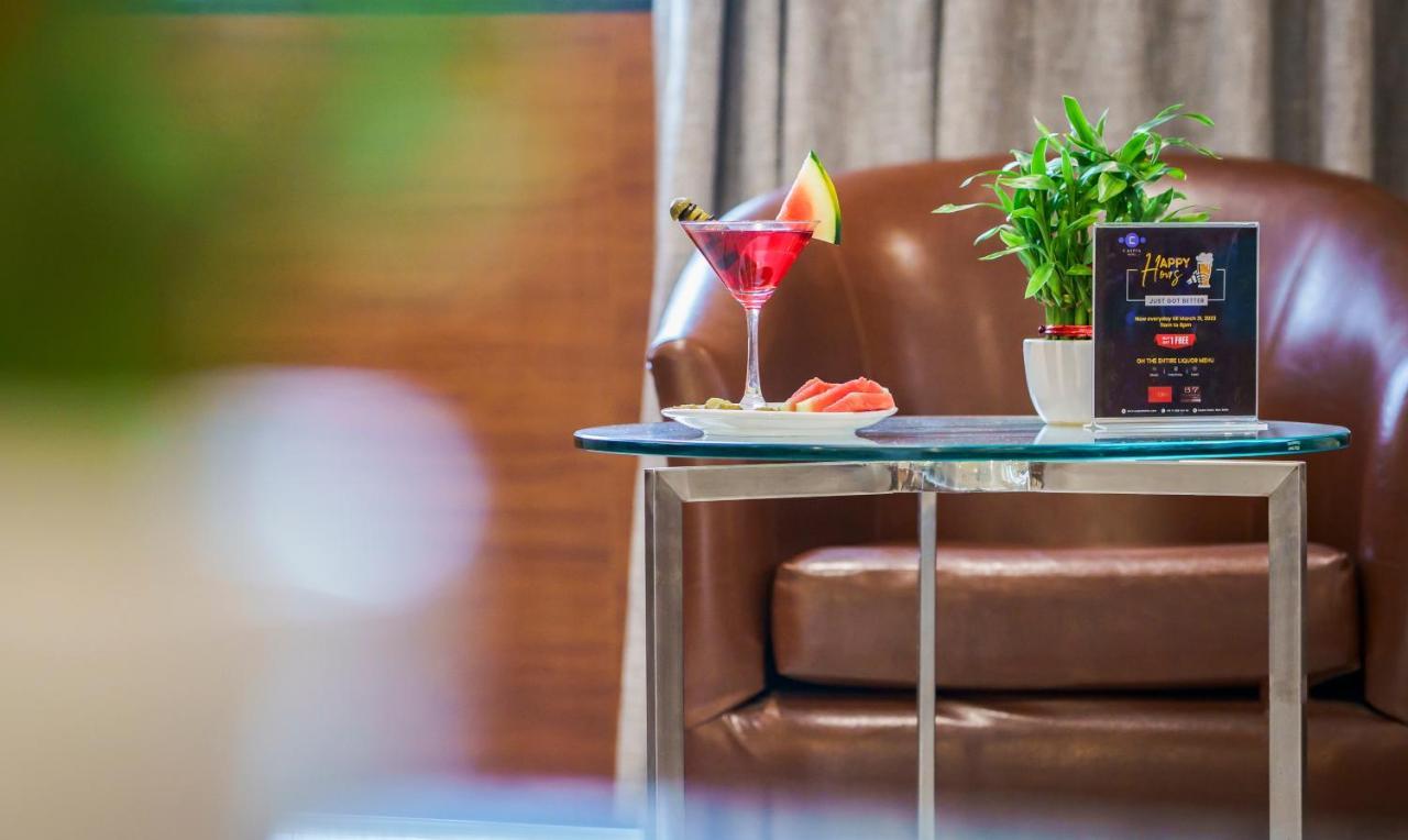 Caspia Hotel New Delhi Экстерьер фото