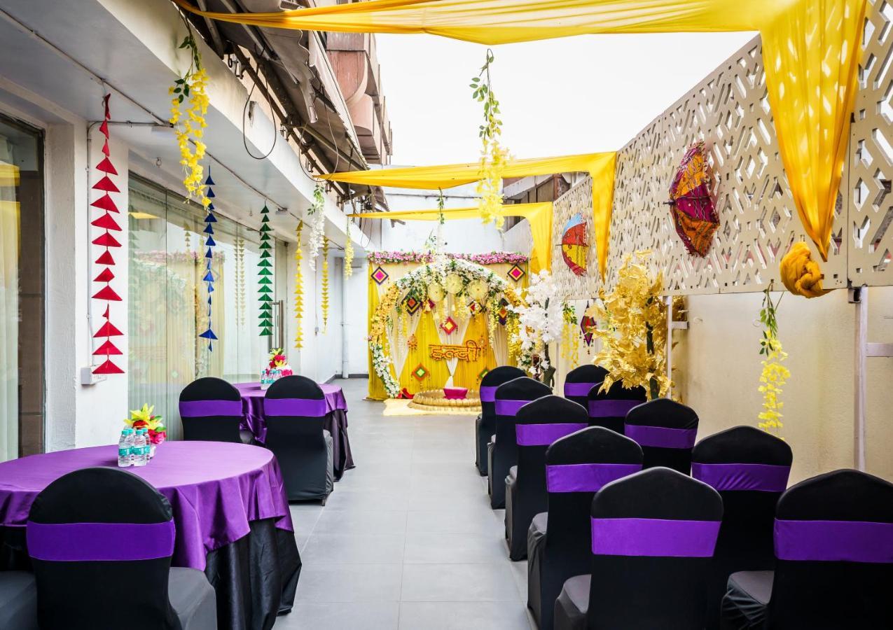 Caspia Hotel New Delhi Экстерьер фото