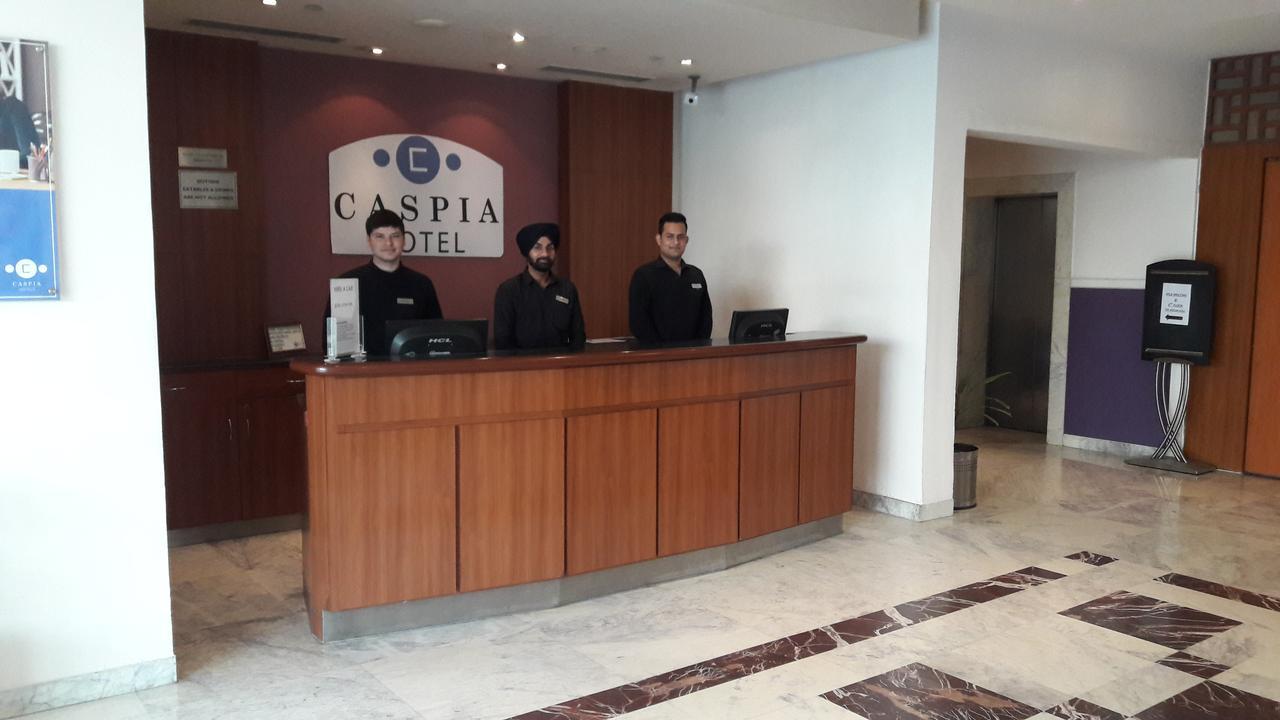Caspia Hotel New Delhi Экстерьер фото